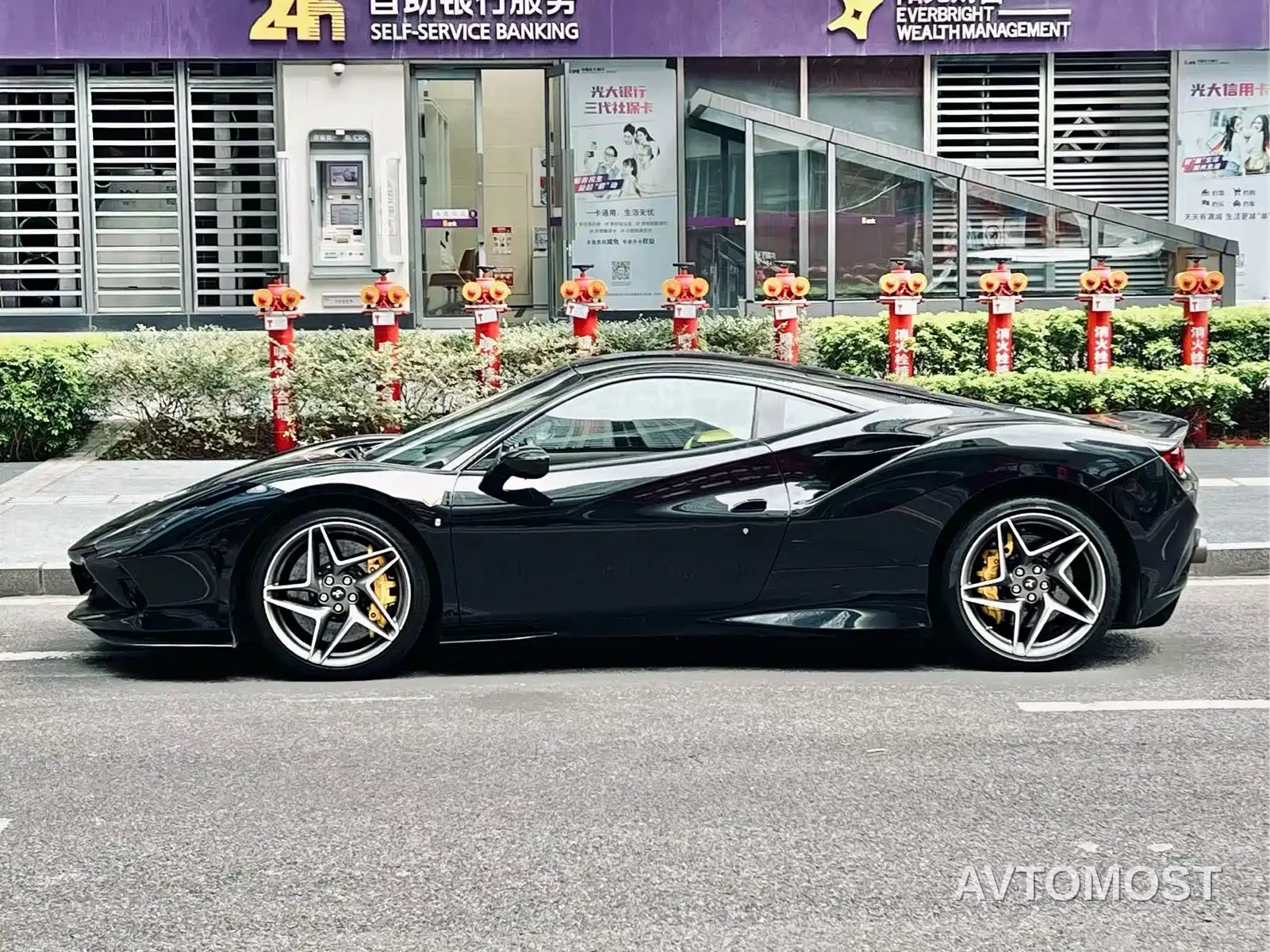 Ferrari F8 2019 Tributo 3.9T V8 — фото 2
