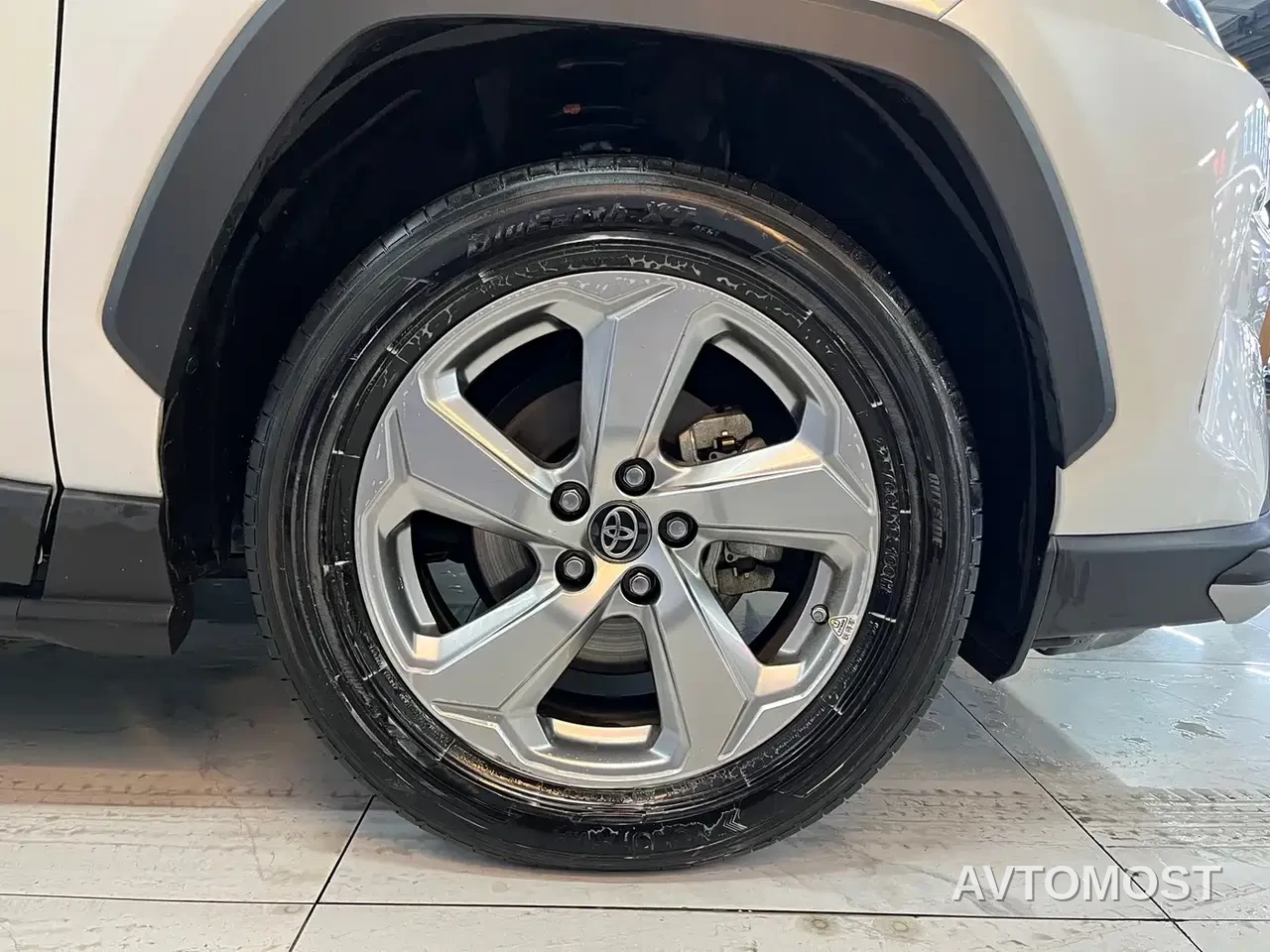 Toyota RAV4 Rongfang 2020 Hybrid 2.5L E-CVT 2WD Elite Edition — фото 7