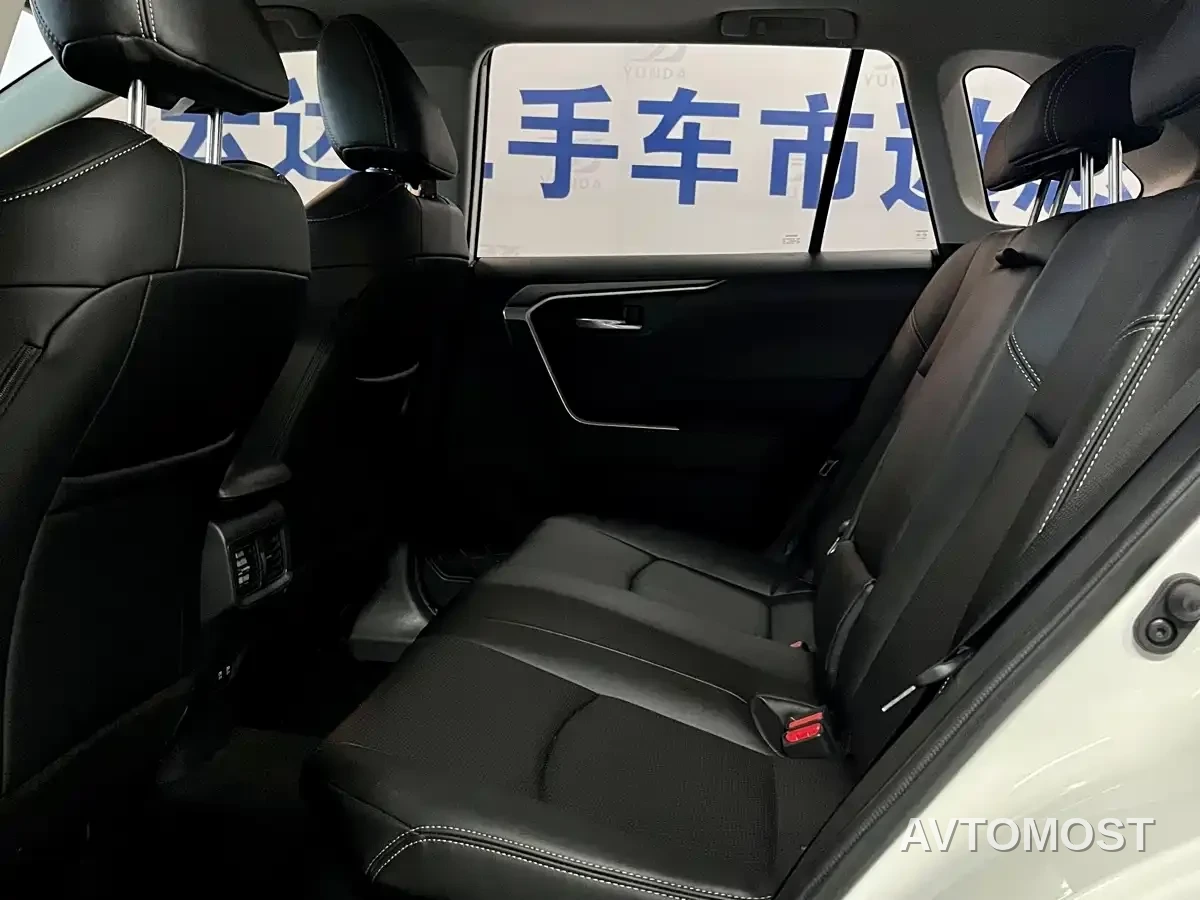 Toyota RAV4 Rongfang 2020 Hybrid 2.5L E-CVT 2WD Elite Edition — фото 11