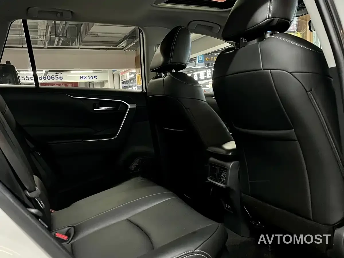 Toyota RAV4 Rongfang 2020 Hybrid 2.5L E-CVT 2WD Elite Edition — фото 13