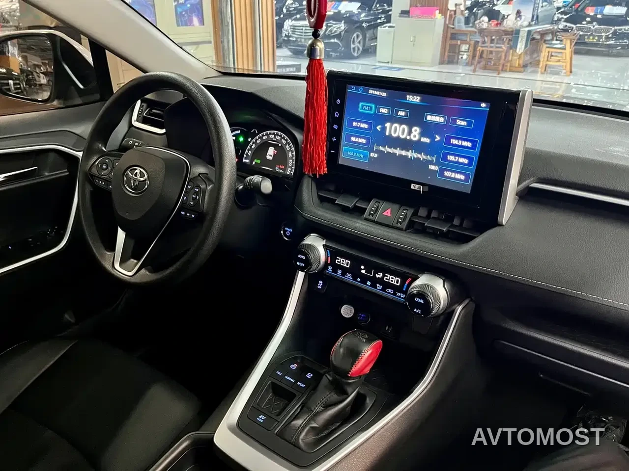 Toyota RAV4 Rongfang 2020 Hybrid 2.5L E-CVT 2WD Elite Edition — фото 15