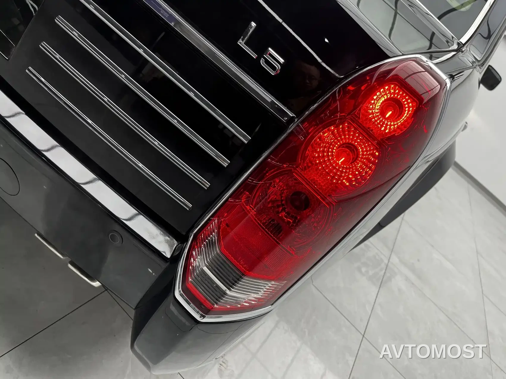 Hongqi National Gift 2014 6.0L Prestige Edition — фото 16