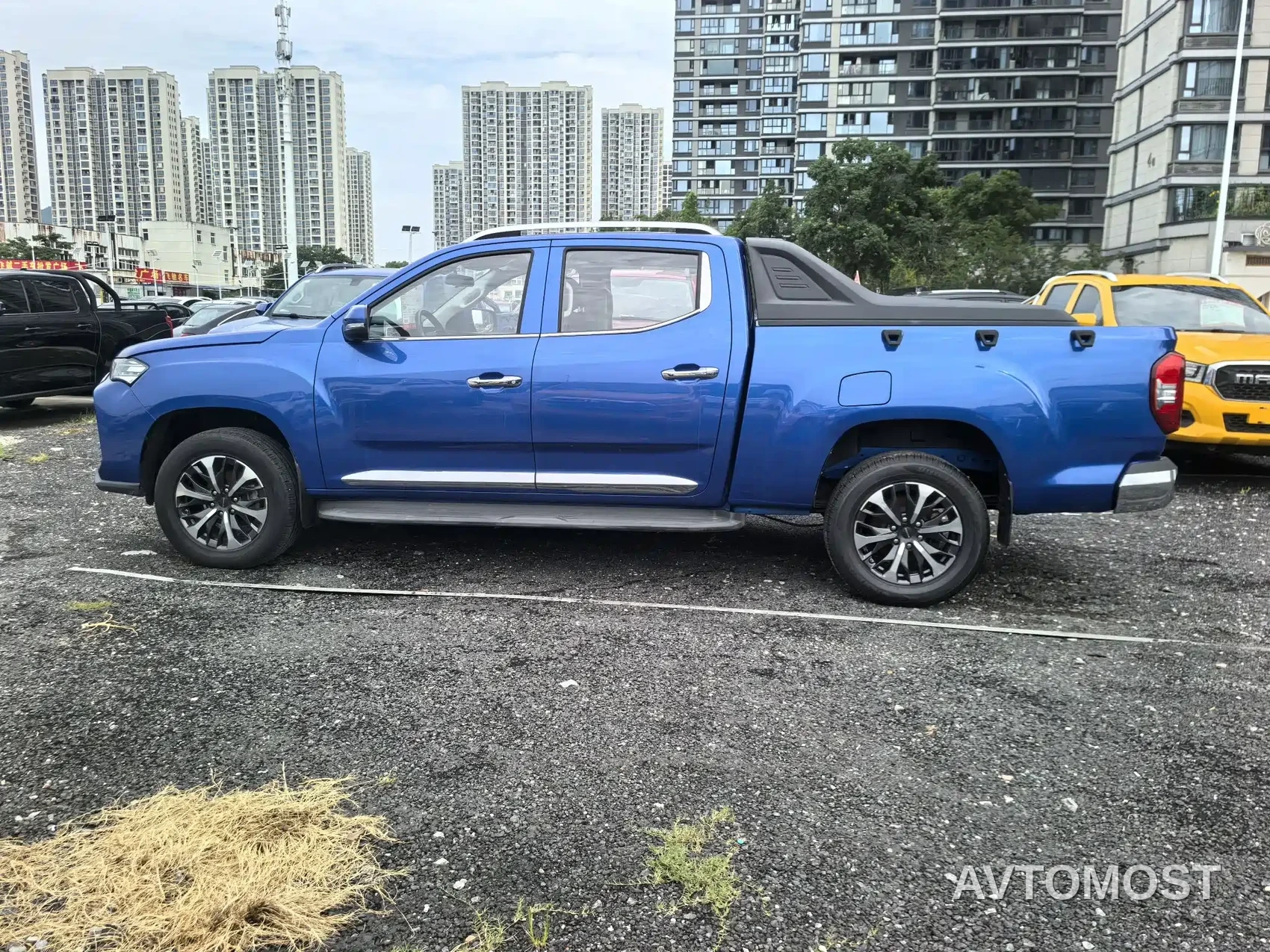 SAIC Maxus T90 2021 2.0T Single-Turbo Automatic 2WD High Chassis Comfort Long Cargo — фото 6