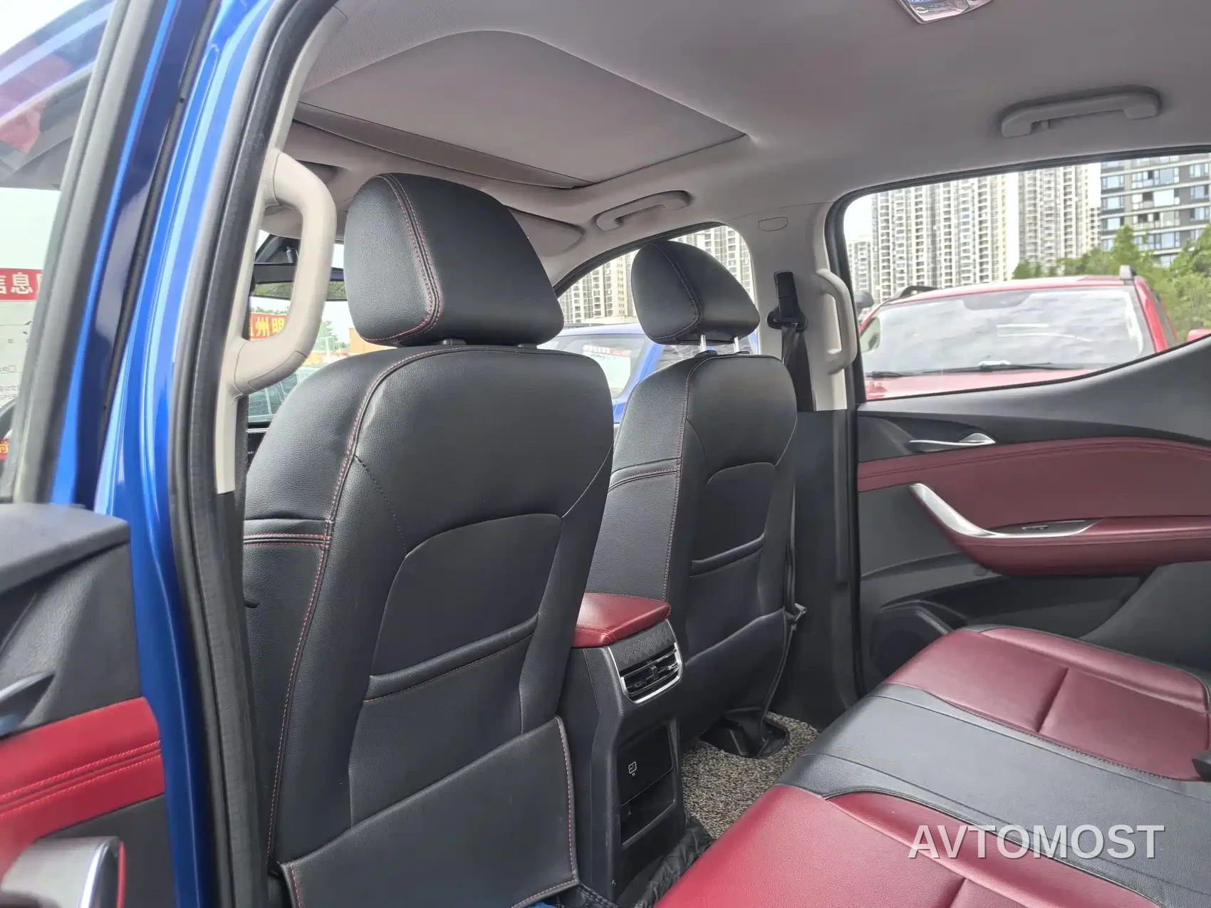 SAIC Maxus T90 2021 2.0T Single-Turbo Automatic 2WD High Chassis Comfort Long Cargo — фото 8