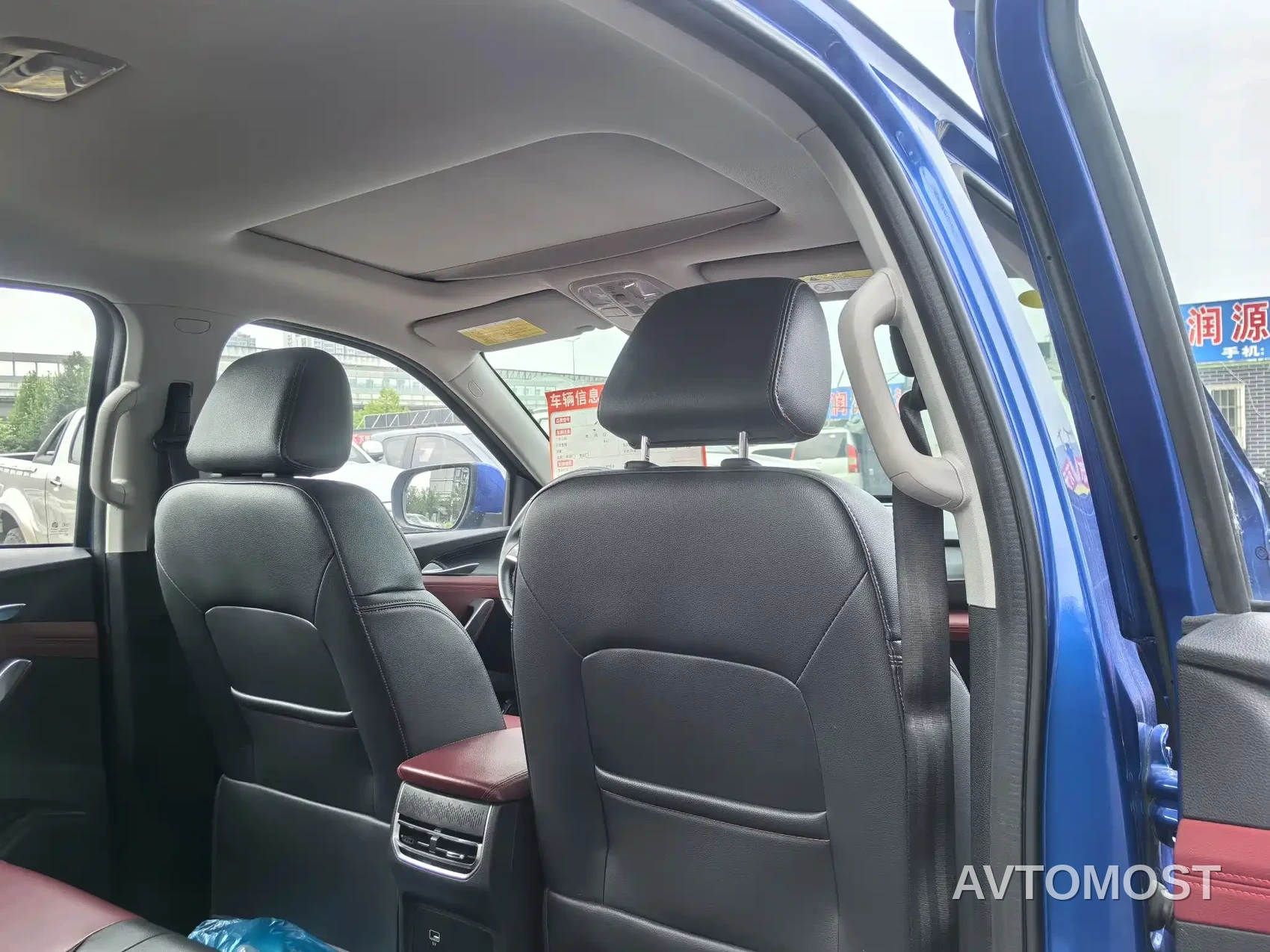 SAIC Maxus T90 2021 2.0T Single-Turbo Automatic 2WD High Chassis Comfort Long Cargo — фото 10