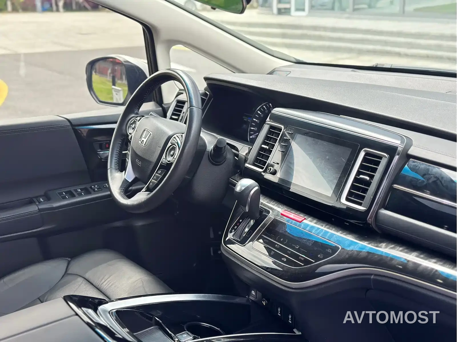Honda Elysion 2019 2.0L Hybrid Luxury Edition — фото 5