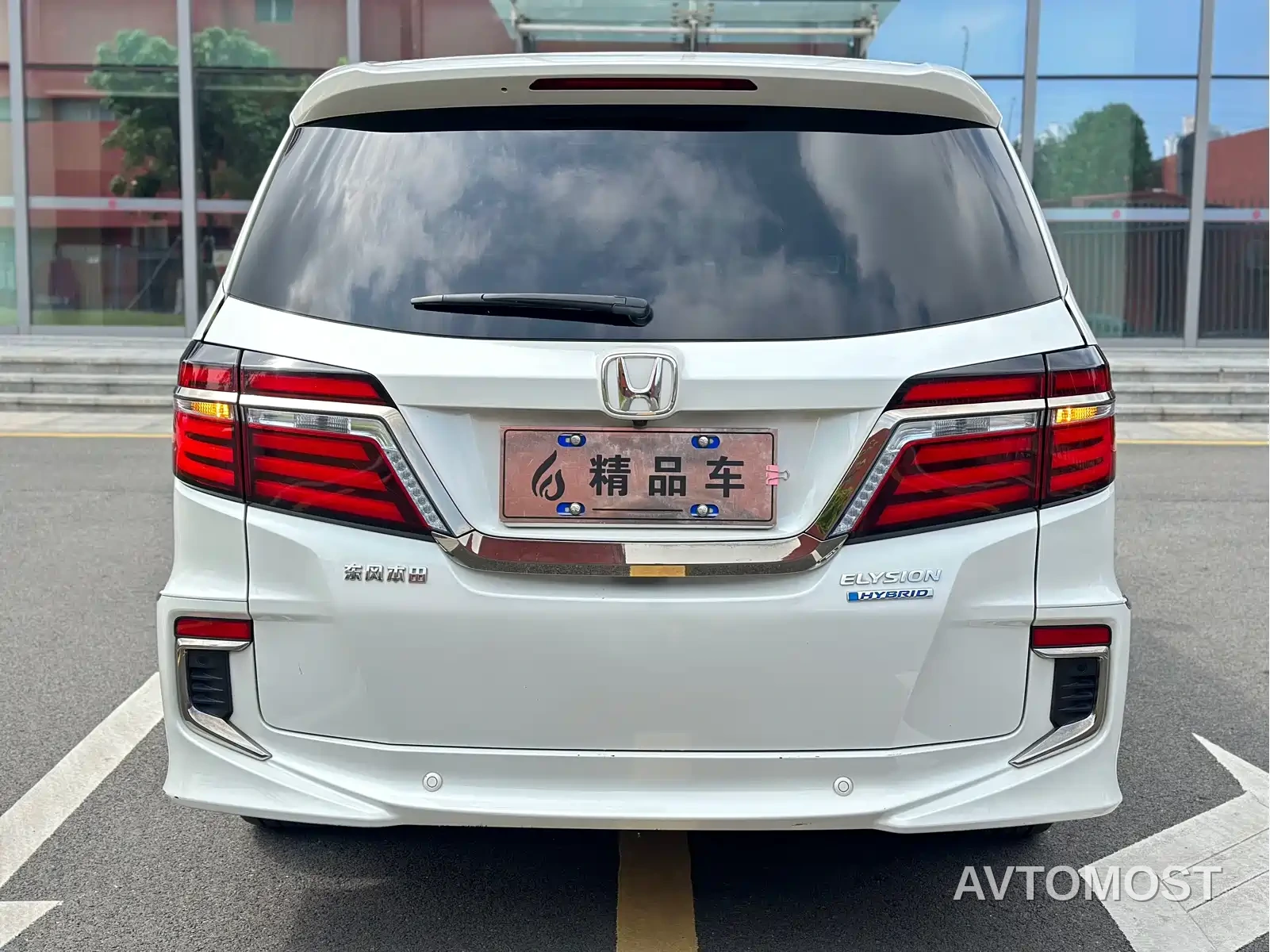 Honda Elysion 2019 2.0L Hybrid Luxury Edition — фото 14