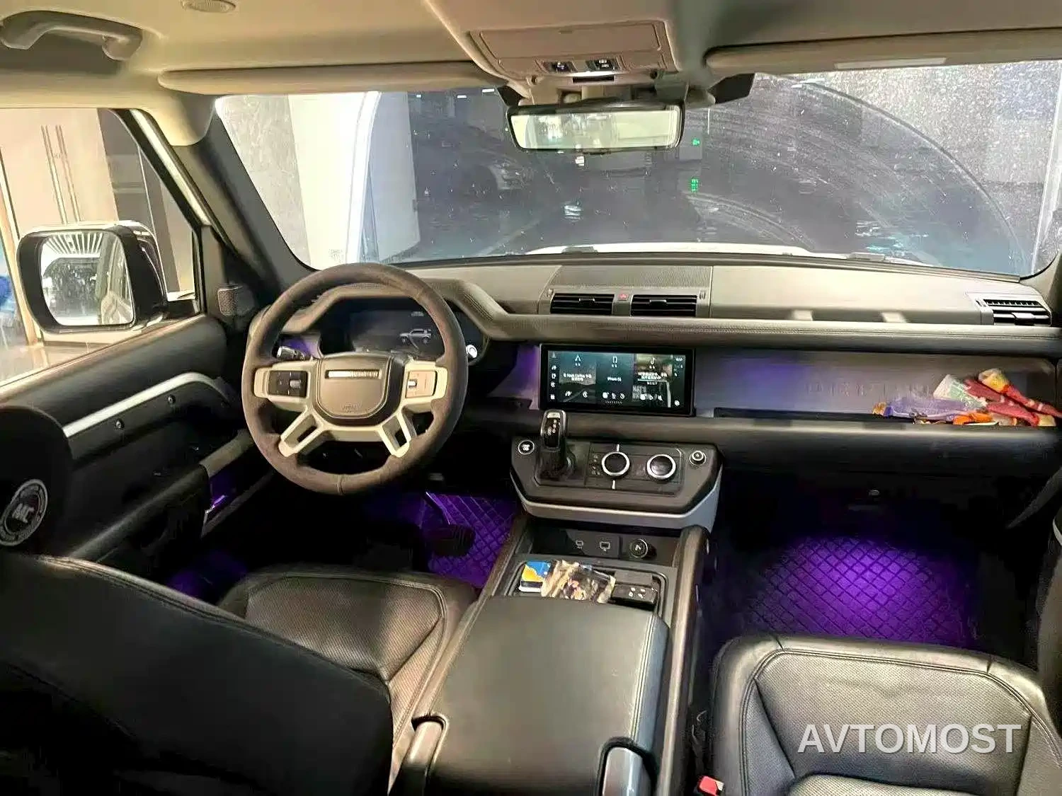 Land Rover Defender 2020 Model 110 P400 HSE — фото 4