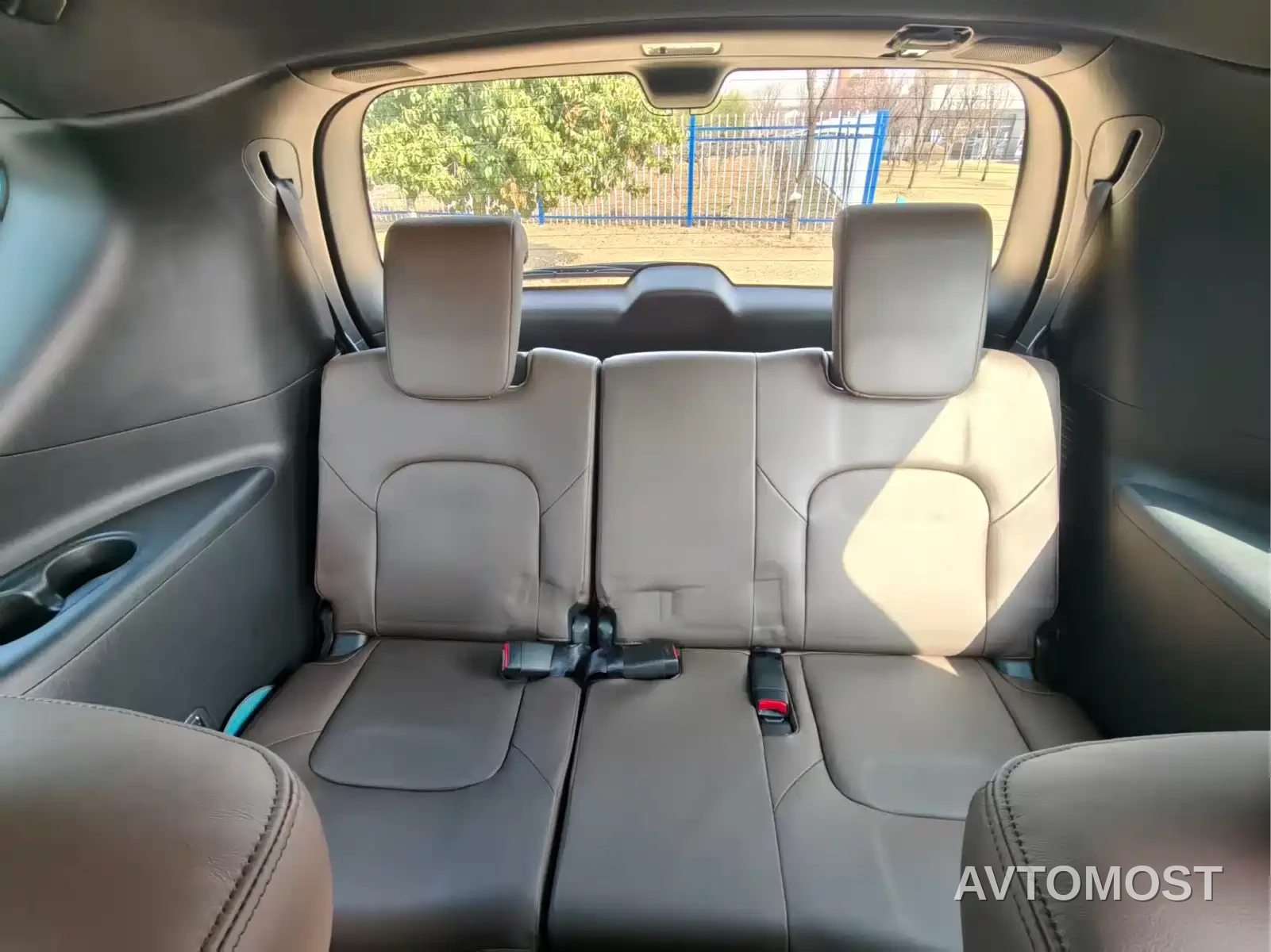 Nissan Patrol 2023 ARMADA 5.6L Armada Flagship Edition — фото 9