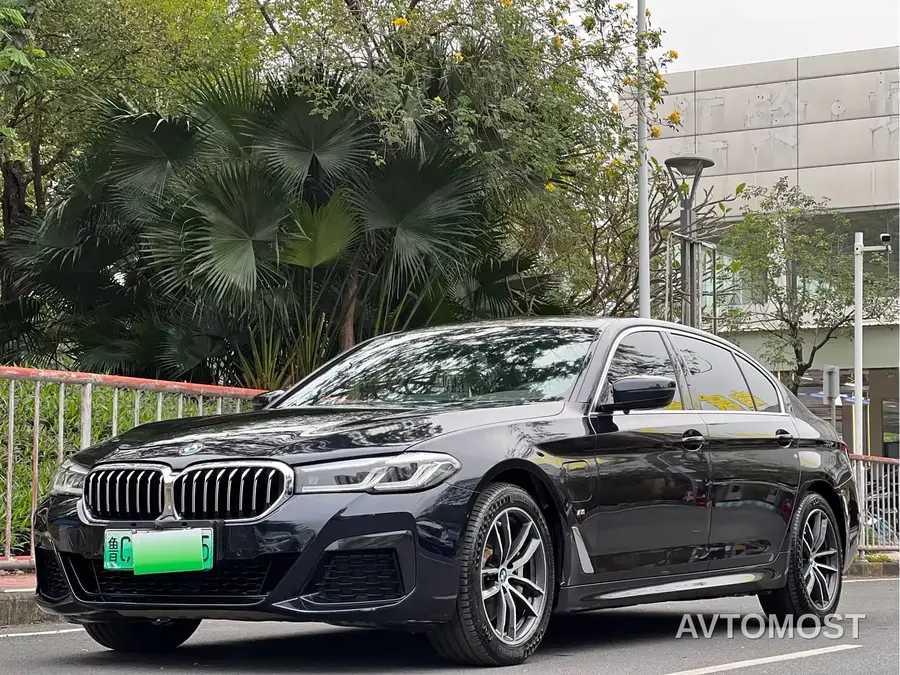 BMW 5 Series New Energy 2021 535Le M Sport Package