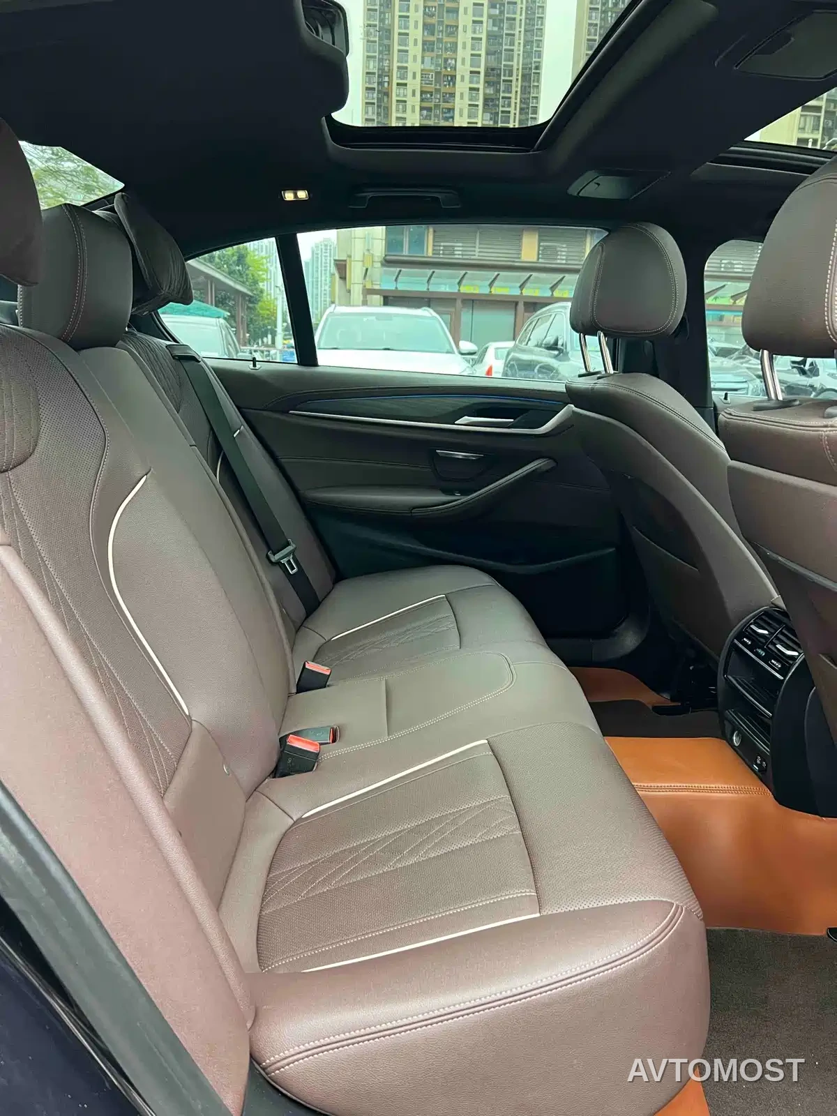 BMW 5 Series New Energy 2021 535Le M Sport Package — фото 9