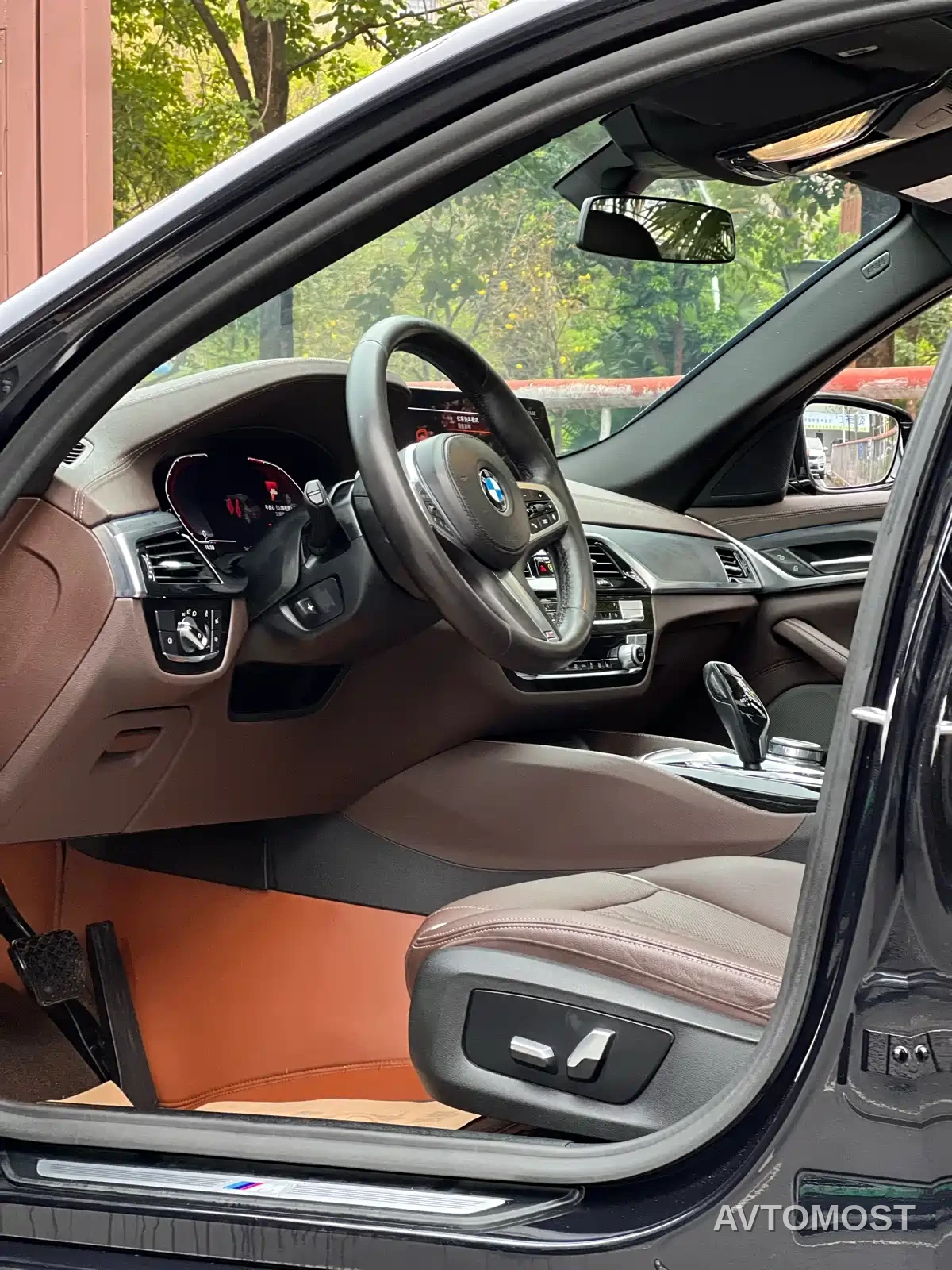 BMW 5 Series New Energy 2021 535Le M Sport Package — фото 10