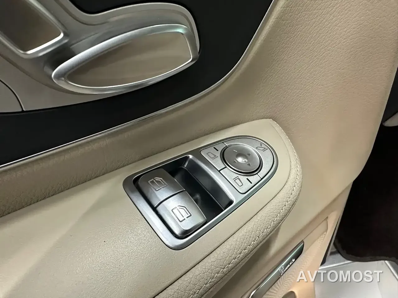 Mercedes-Benz V-Class 2024 V 300 L Long Wheelbase Luxury Edition — фото 5