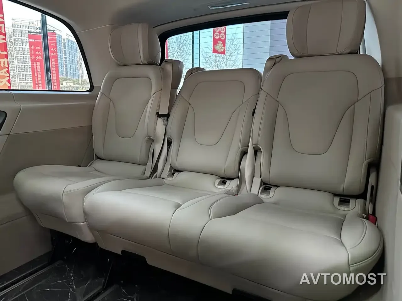 Mercedes-Benz V-Class 2024 V 300 L Long Wheelbase Luxury Edition — фото 22