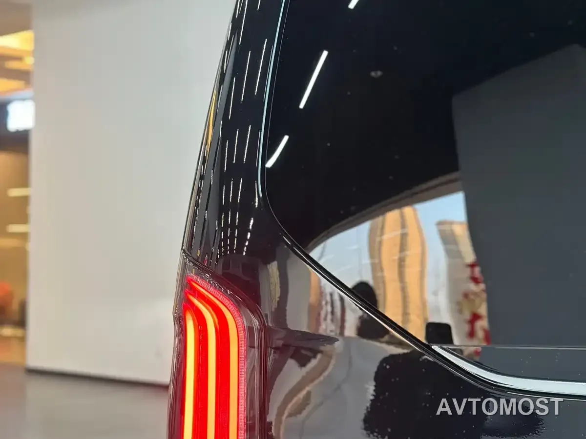 Mercedes-Benz V-Class 2024 V 300 L Long Wheelbase Luxury Edition — фото 24