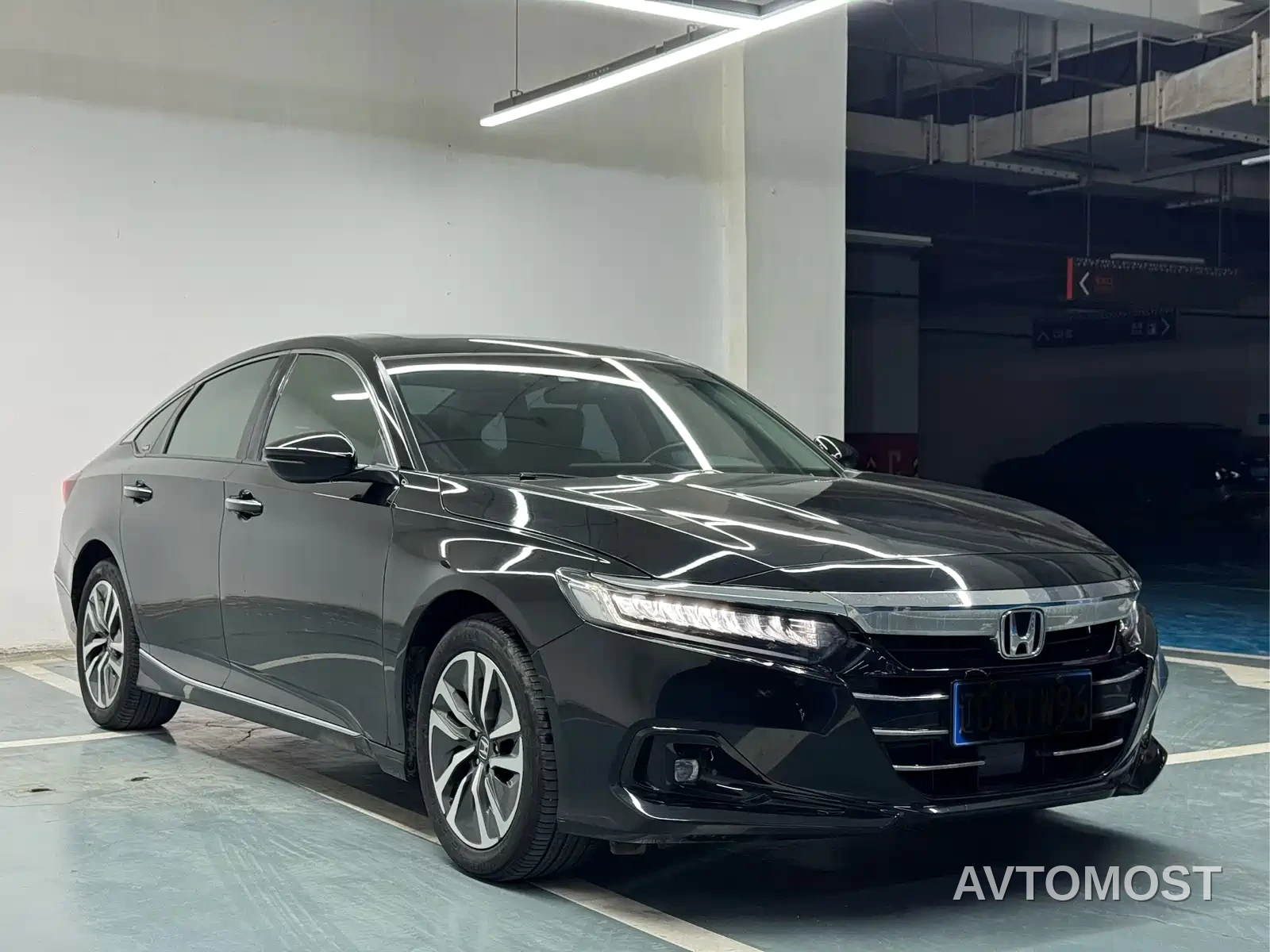 Honda Accord 2022 Sharp Hybrid 2.0L Sharp Leader Edition — фото 3