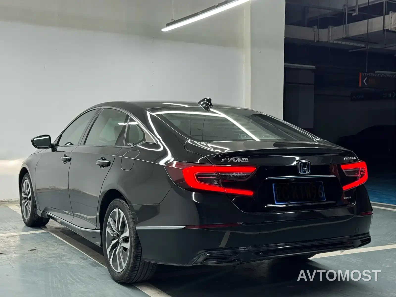 Honda Accord 2022 Sharp Hybrid 2.0L Sharp Leader Edition — фото 9