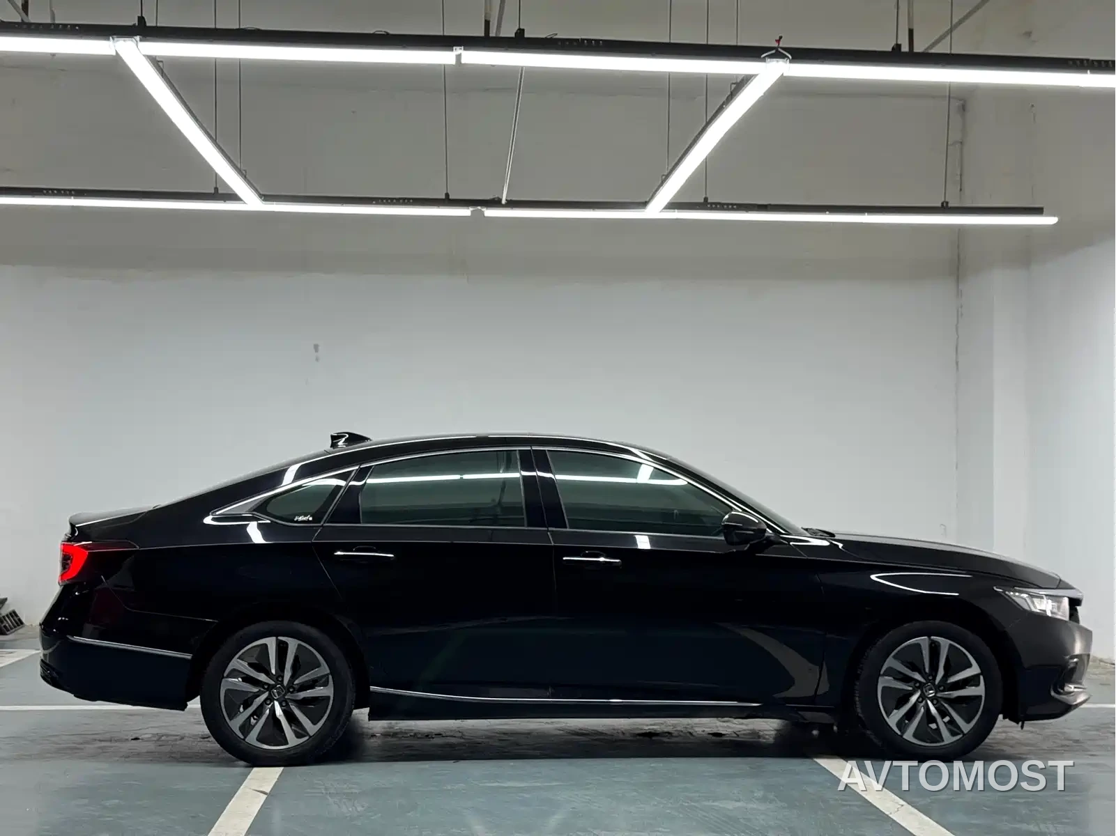 Honda Accord 2022 Sharp Hybrid 2.0L Sharp Leader Edition — фото 10