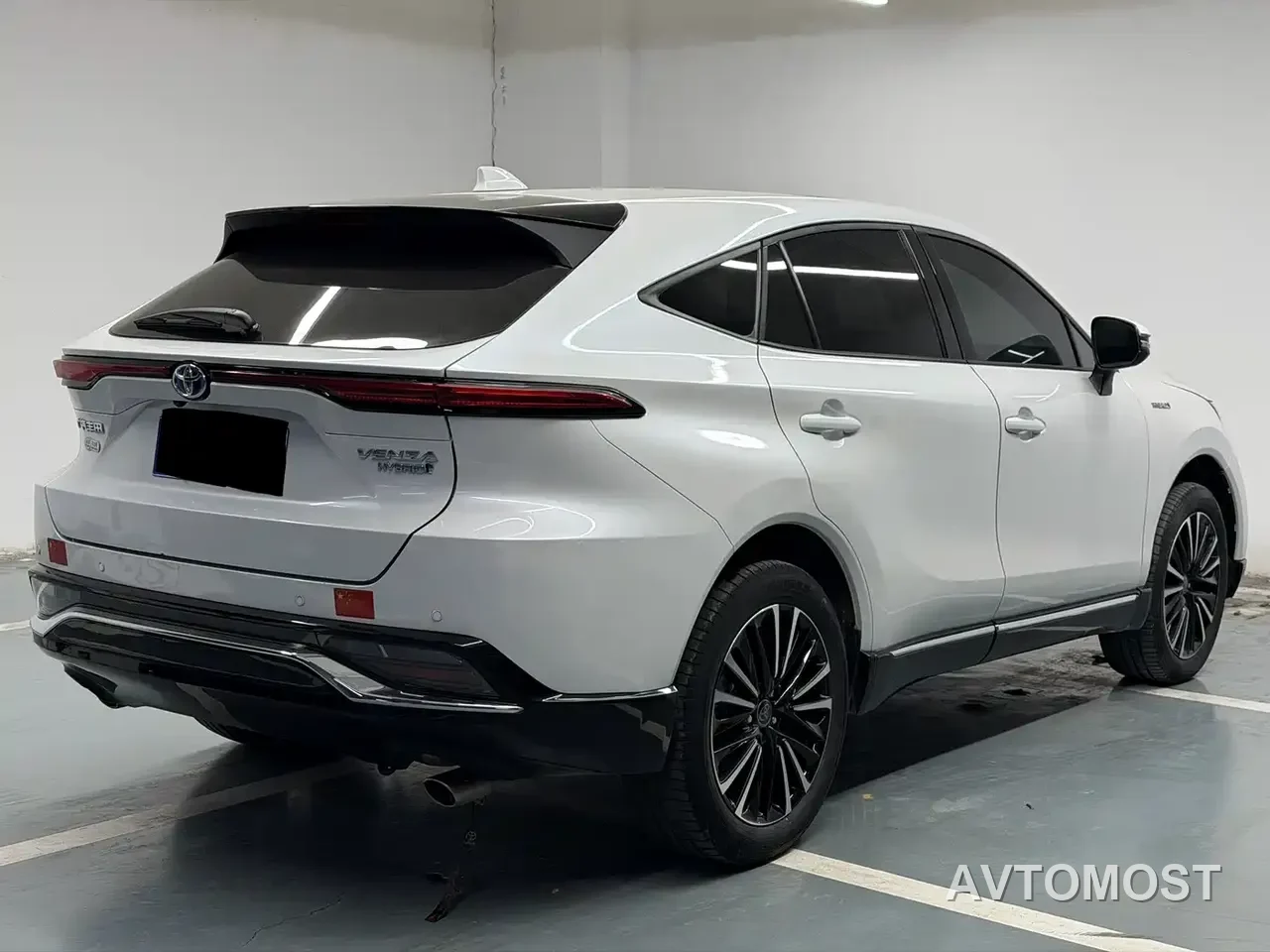Toyota Venza 2022 Dual Engine 2.5L CVT 2WD Premium — фото 9