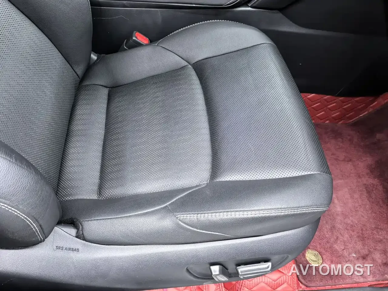 Toyota Venza 2022 Dual Engine 2.5L CVT 2WD Premium — фото 17