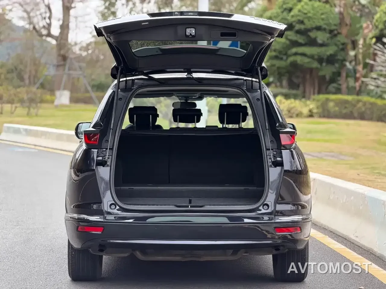 Honda Breeze New Energy 2022 Model e:PHEV Premium Edition — фото 11