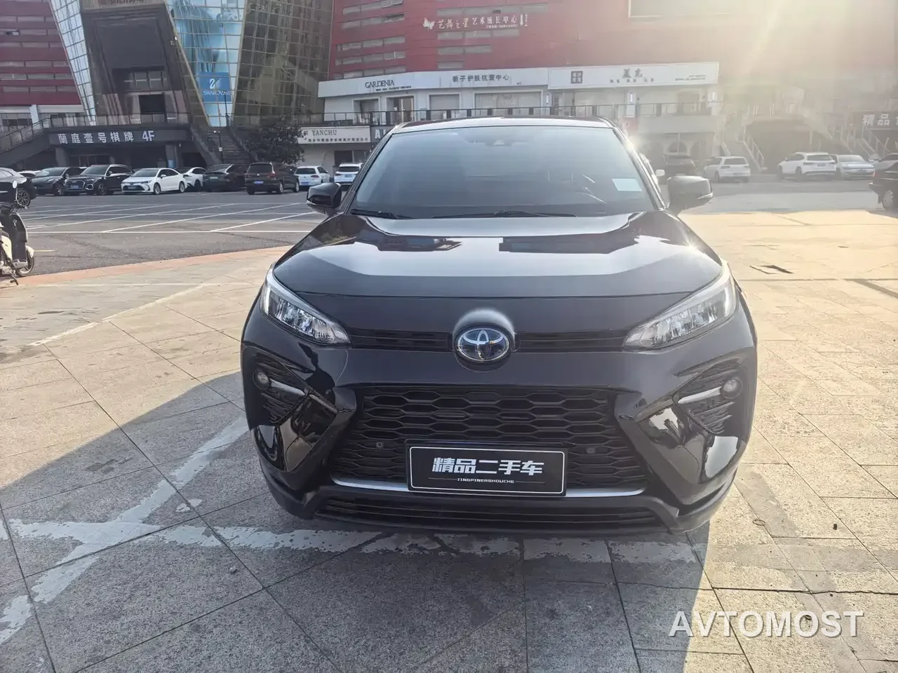 Toyota Wildlander 2021 Hybrid 2.5L E-CVT 2WD Luxury Edition — фото 2