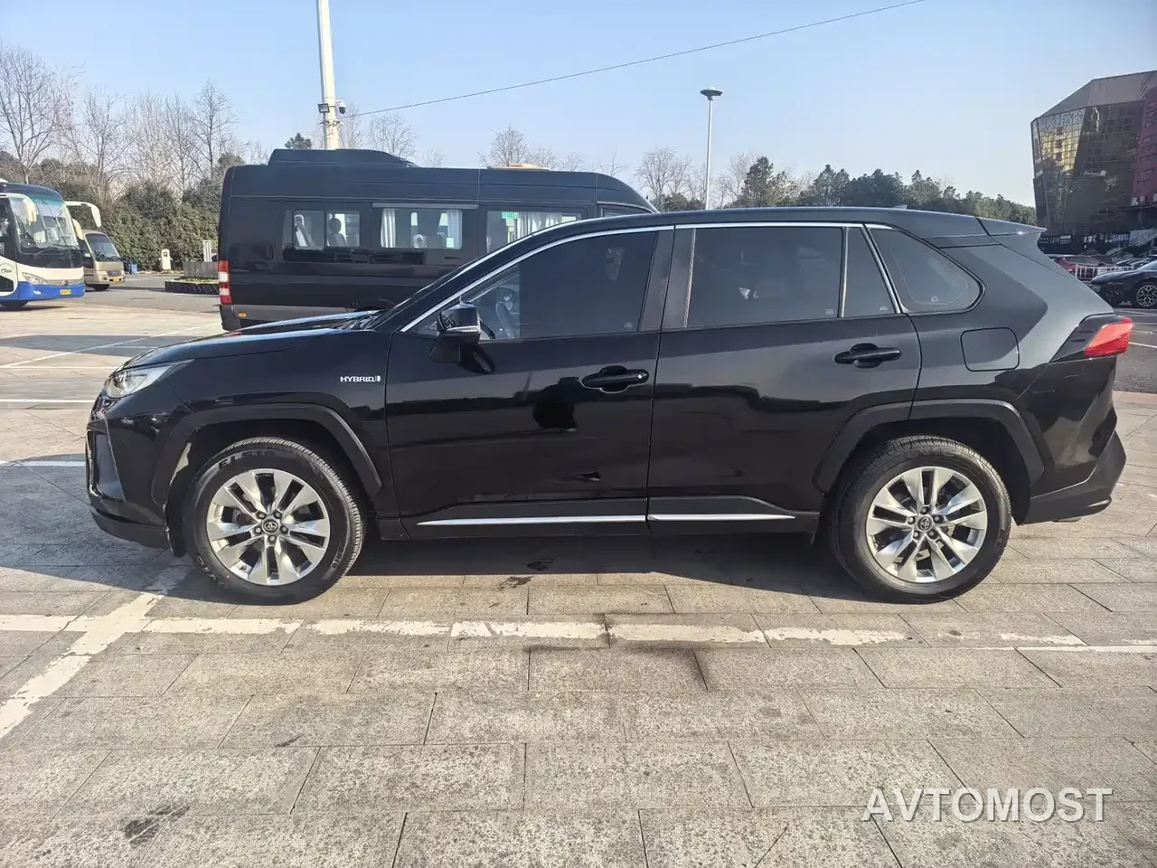 Toyota Wildlander 2021 Hybrid 2.5L E-CVT 2WD Luxury Edition — фото 6