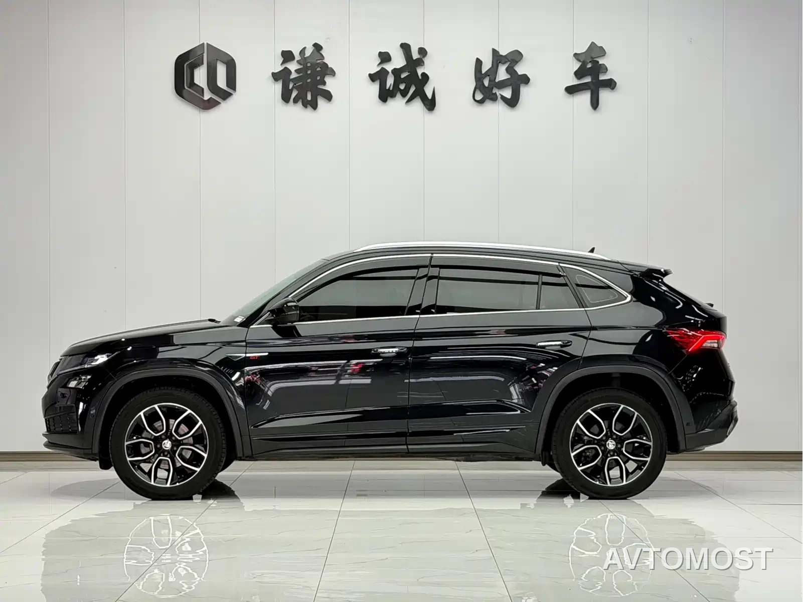 Škoda Kodiaq GT 2021 TSI380 4WD Luxury Edition — фото 4
