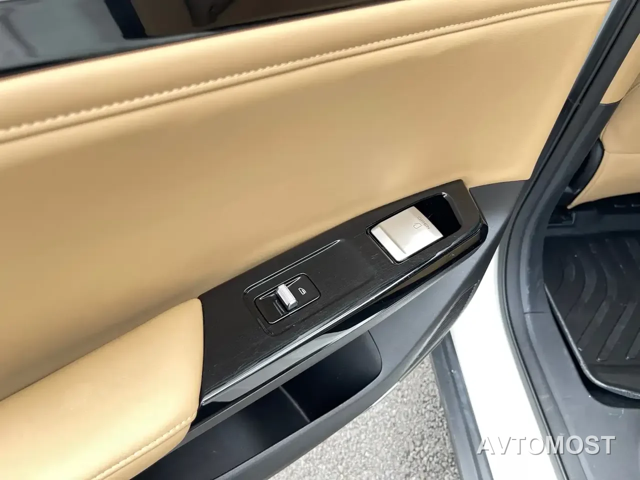 Geely Galaxy L6 2023 60km PLUS — фото 16