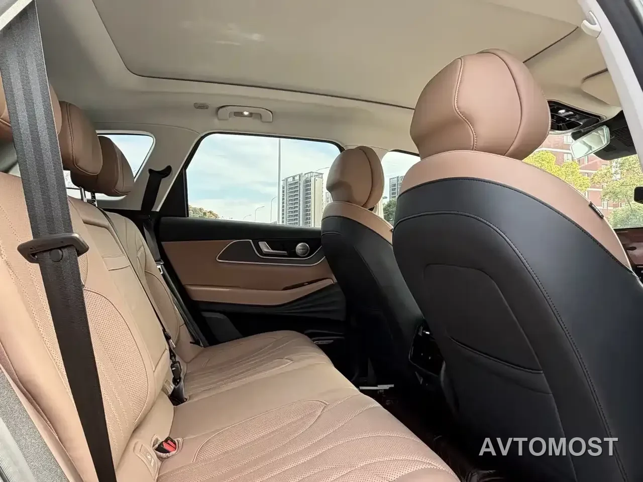 Chery Tiggo 8L 2024 2.0T 2WD Premium 5-seater — фото 14