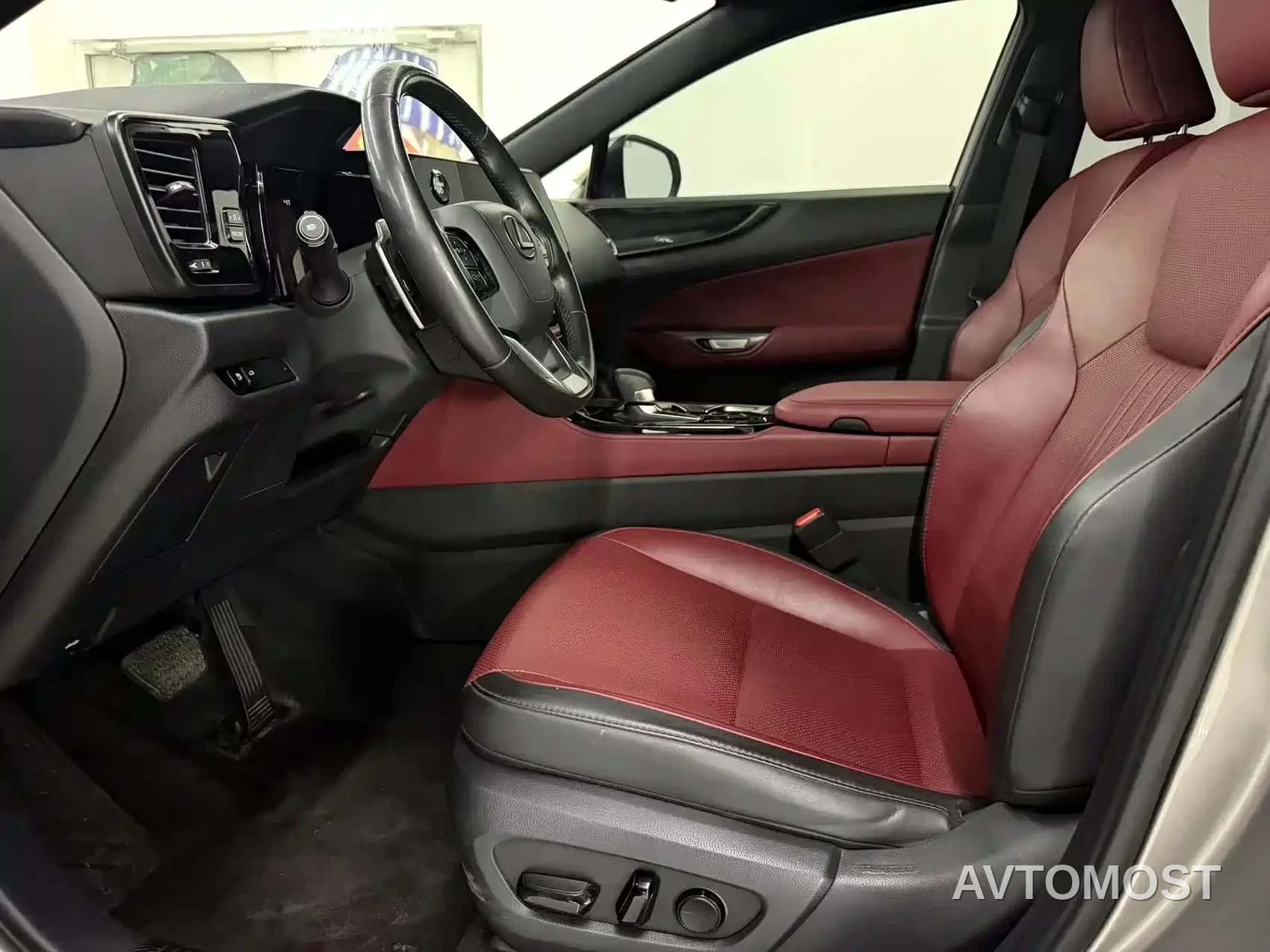 Lexus NX 2023 350h FWD Joy Creation Edition — фото 4