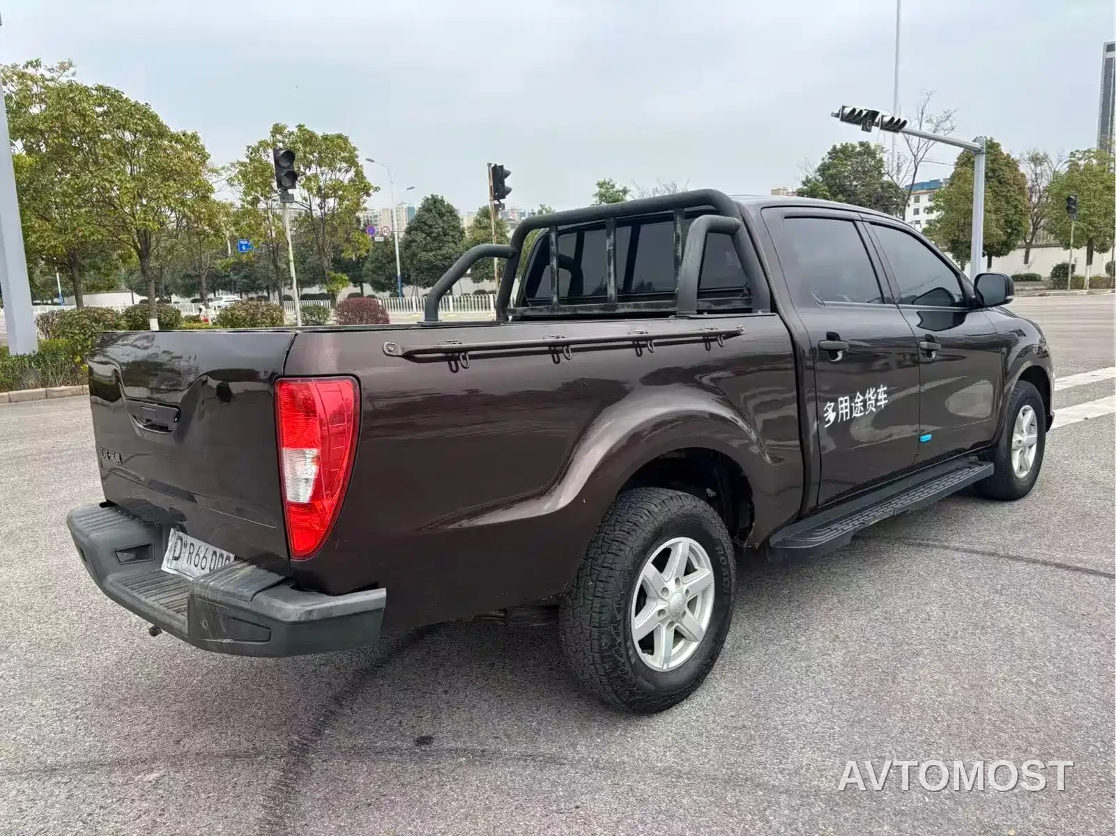 Jiangling Baodian 2022 2.5T Diesel 2WD Comfort Edition Flatbed Long Wheelbase JX4D25A6L — фото 4
