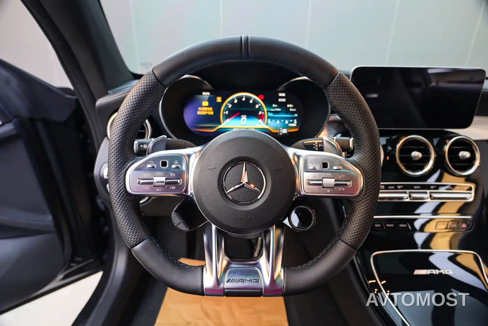 Mercedes-Benz C-Class AMG 2021 AMG C 63 Coupe — фото 10