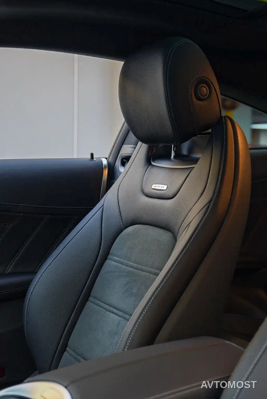 Mercedes-Benz C-Class AMG 2021 AMG C 63 Coupe — фото 14