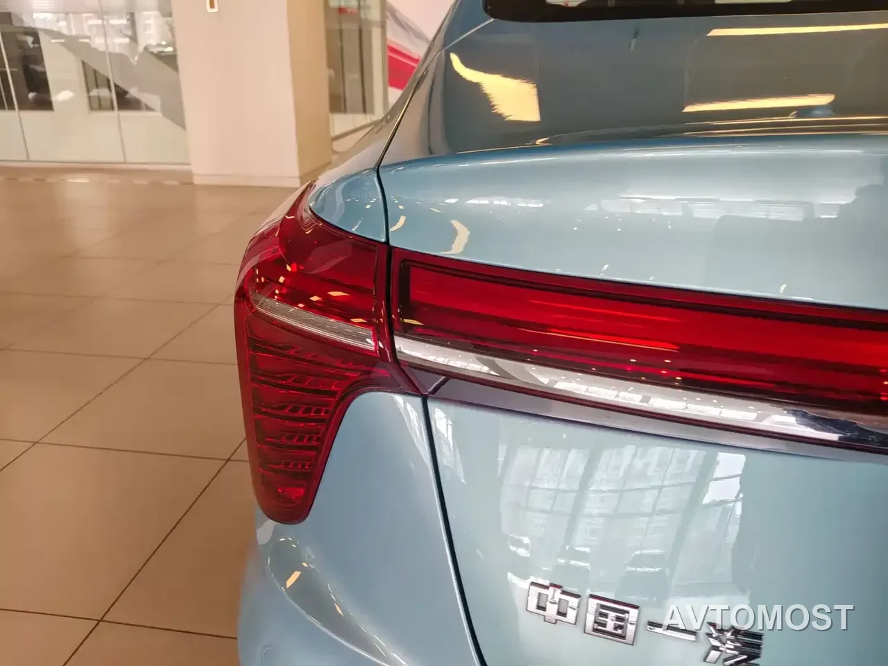 Hongqi H5 2024 1.5T HEV Smart Connect Flag Smooth Edition — фото 29