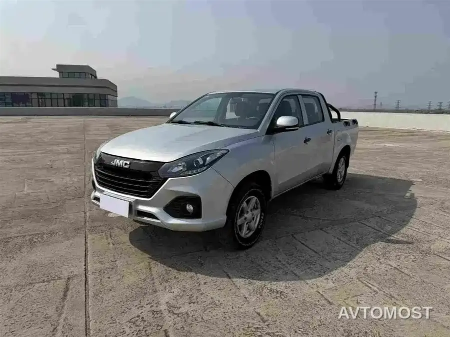 Jiangling Baodian 2022 2.5T Diesel 4WD Comfort Edition Standard Wheelbase JX4D25A6L
