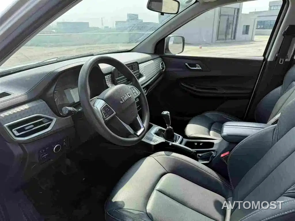Jiangling Baodian 2022 2.5T Diesel 4WD Comfort Edition Standard Wheelbase JX4D25A6L — фото 5