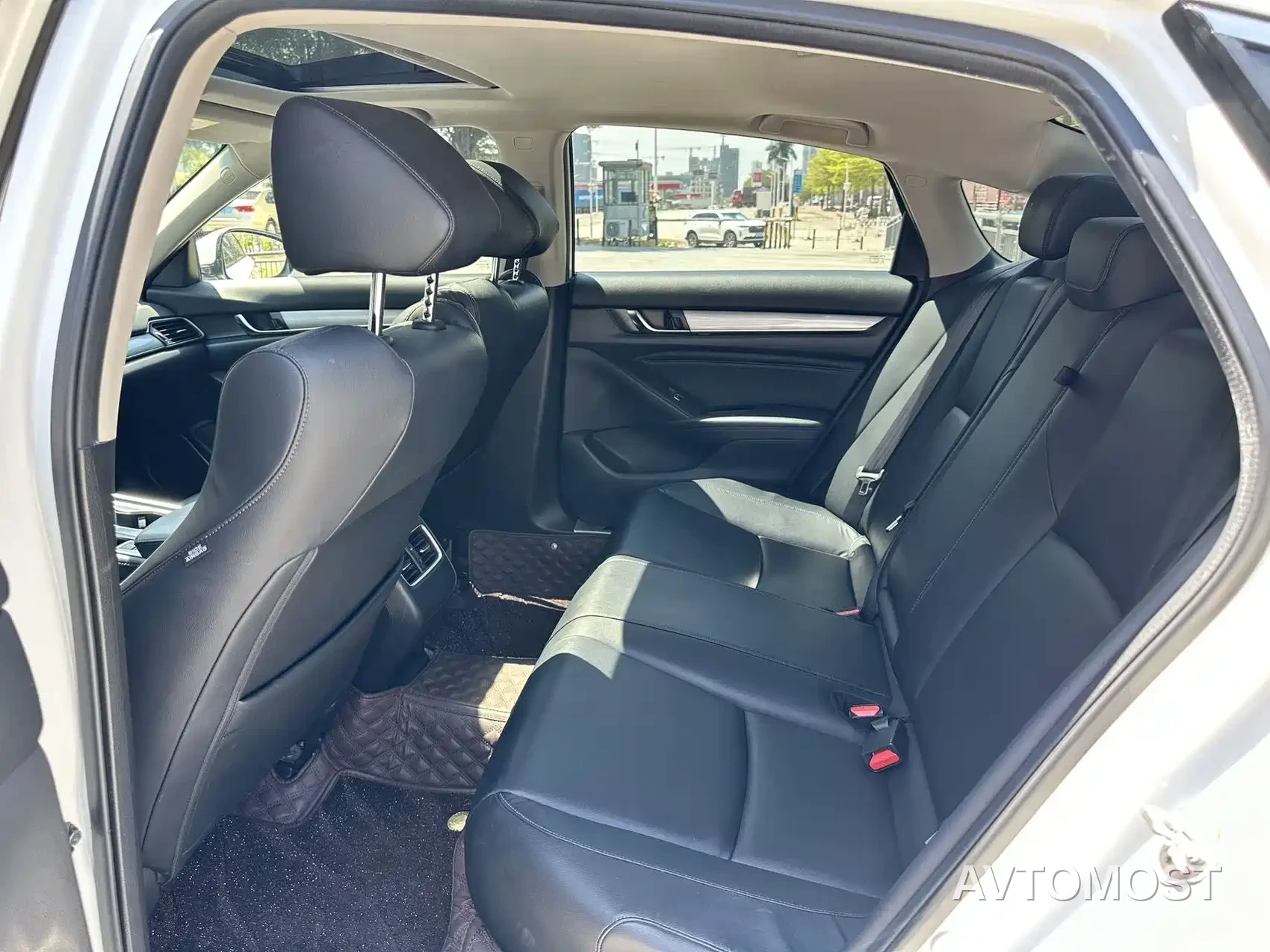 Honda Accord 2018 Sharp Hybrid 2.0L Sharp Leader (China V) — фото 6