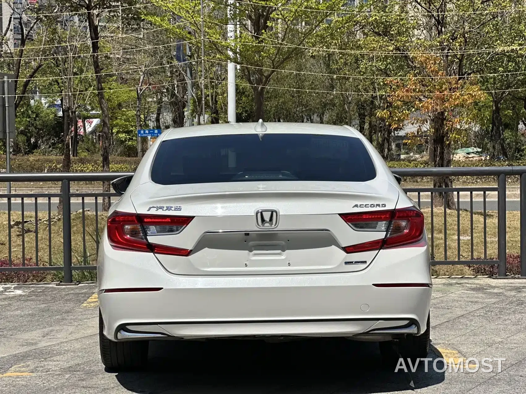 Honda Accord 2018 Sharp Hybrid 2.0L Sharp Leader (China V) — фото 8