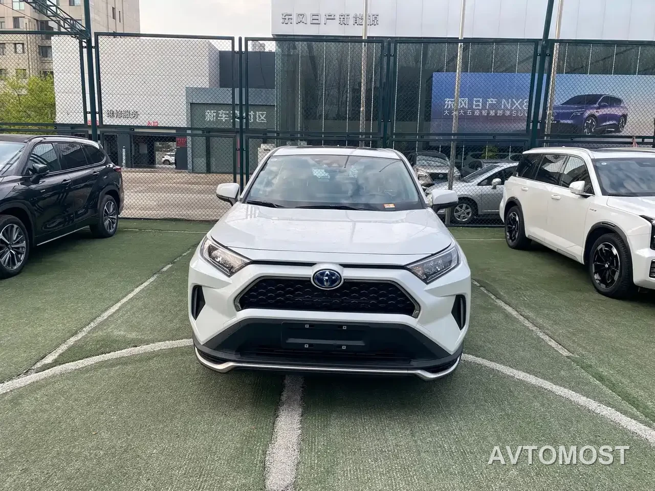 Toyota RAV4 Rongfang Dual Engine E+ 2024 2.5L 2WD Elite Pro — фото 2