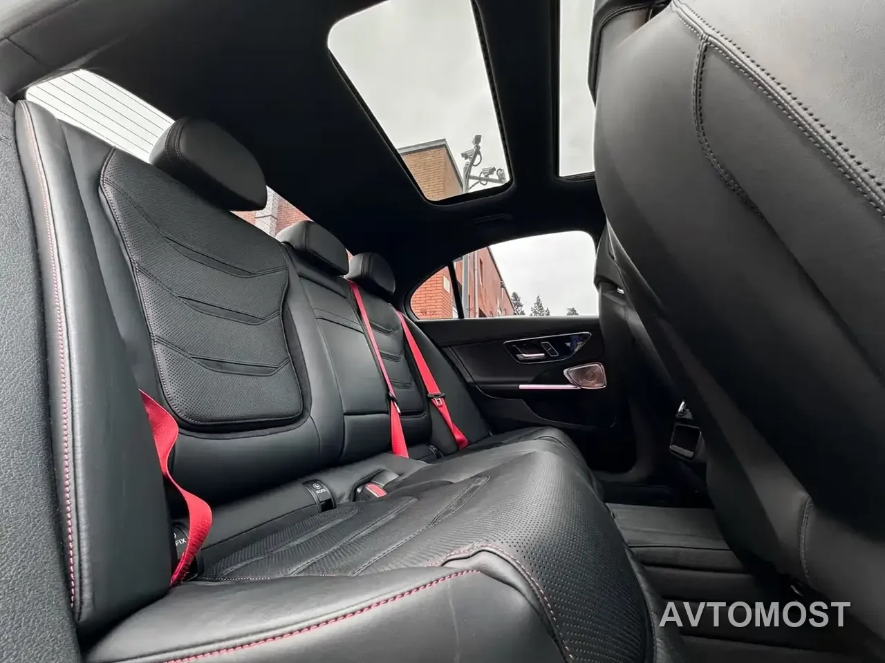 Mercedes-Benz C-Class AMG New Energy 2024 Mercedes-AMG C 63 S E PERFORMANCE F1 Edition — фото 11