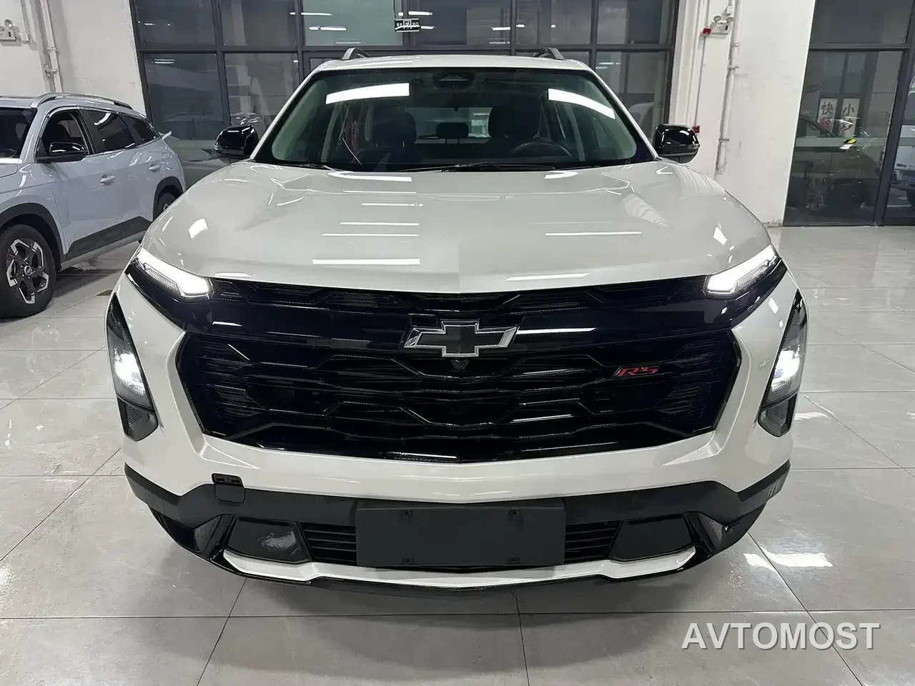Chevrolet Equinox Plus 2024 102km RS Flagship Edition — фото 2