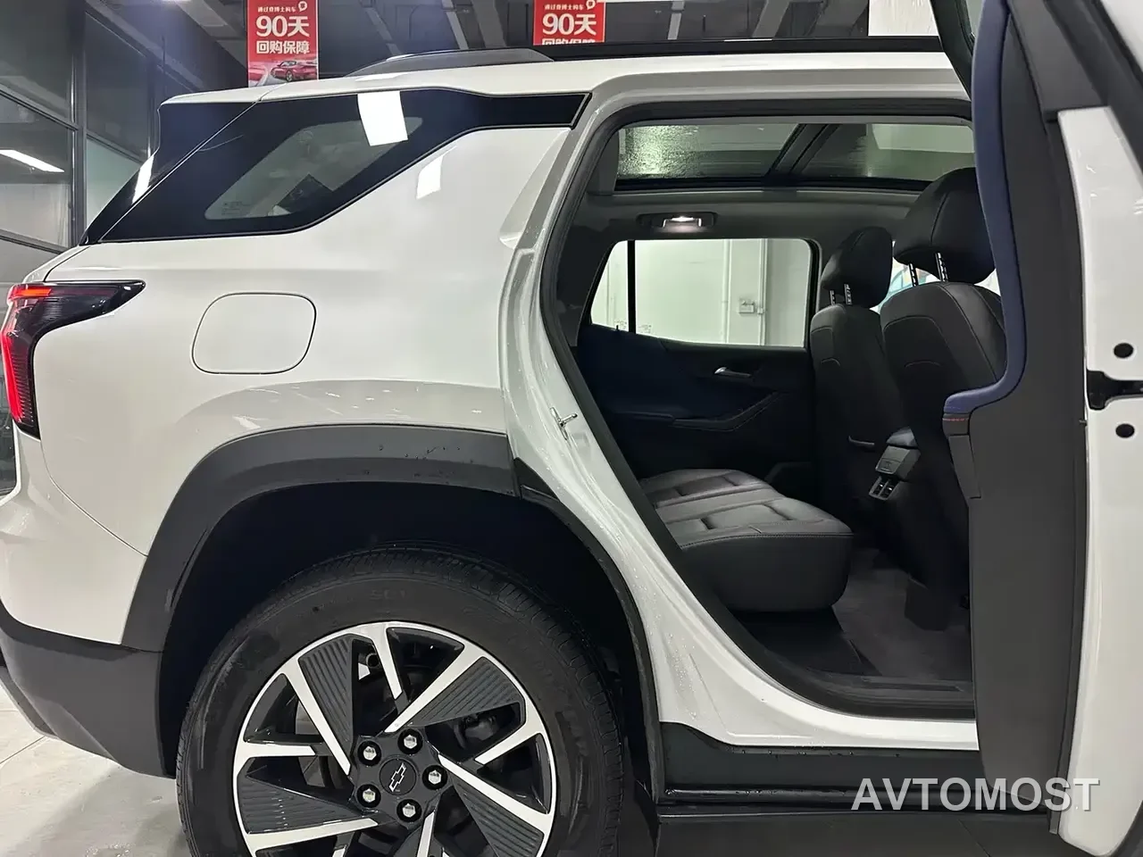 Chevrolet Equinox Plus 2024 102km RS Flagship Edition — фото 6