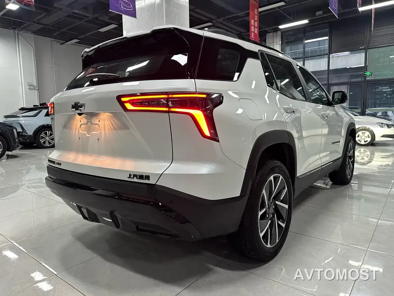 Chevrolet Equinox Plus 2024 102km RS Flagship Edition — фото 8