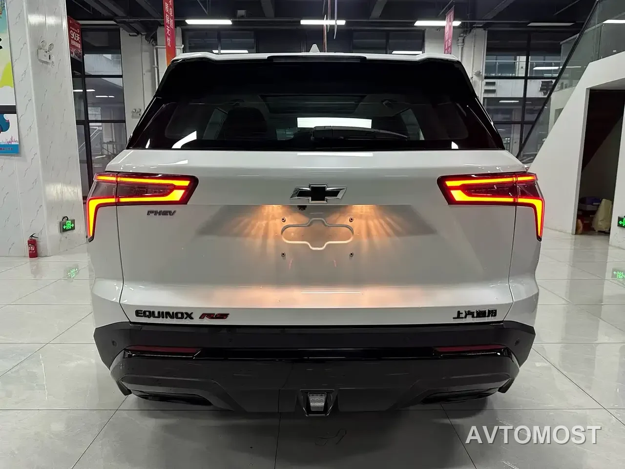 Chevrolet Equinox Plus 2024 102km RS Flagship Edition — фото 9