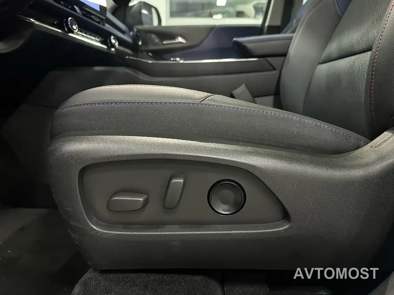 Chevrolet Equinox Plus 2024 102km RS Flagship Edition — фото 13