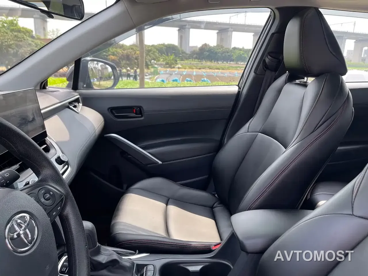 Toyota Frontlander 2024 2.0L Smart Hybrid Dual Engine Leading Edition — фото 18
