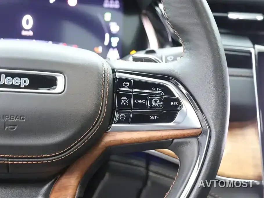 Jeep Grand Cherokee 4xe (Import) 2023 4xe Summit Edition — фото 12