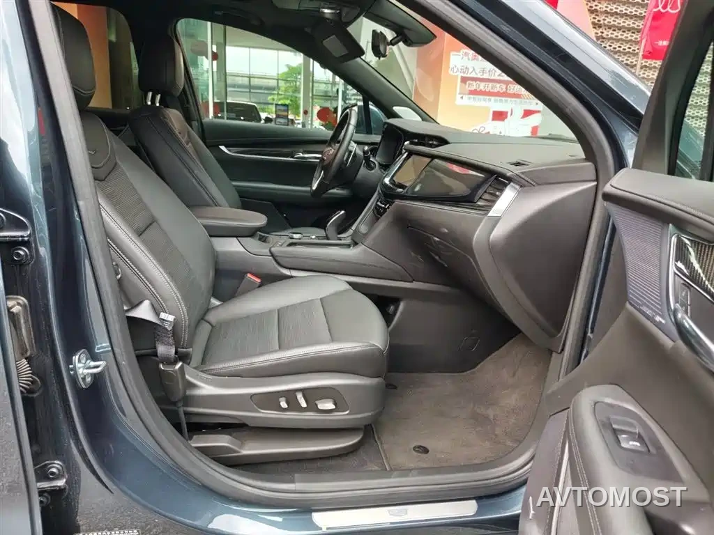 Cadillac XT6 2025 2.0T 6-Seater AWD Executive Black Label Edition — фото 7