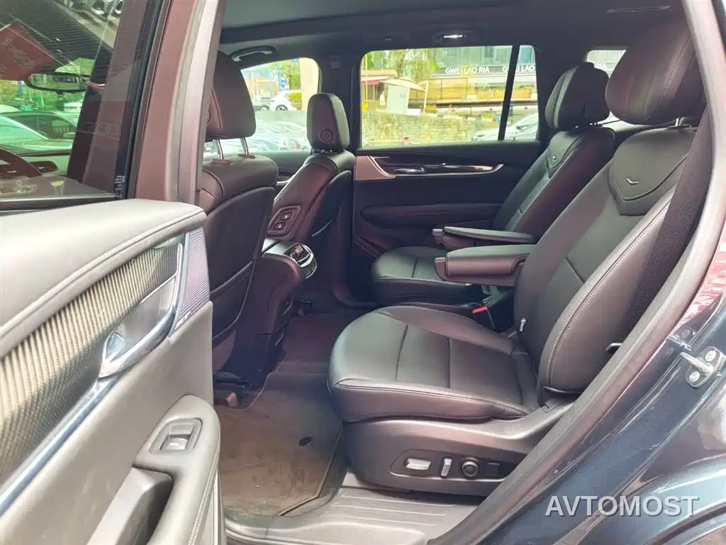 Cadillac XT6 2025 2.0T 6-Seater AWD Executive Black Label Edition — фото 16